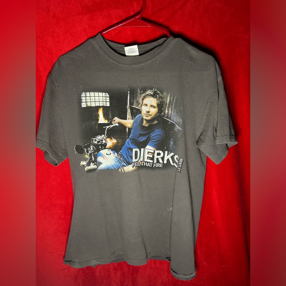 DIERKS BENTLY CONCERT TEE SIZE M